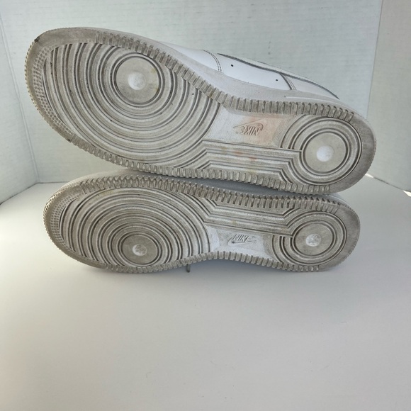 Nike White Air Force One Sneakers Men's Size 11 - Picture 7 of 13